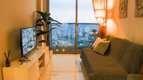 3BR, 55th Floor Italian Style - Tap to explore photos