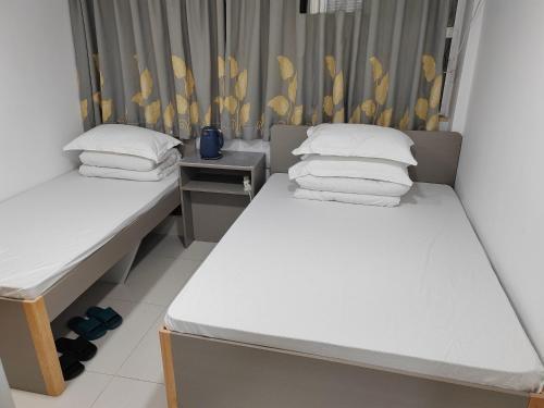Le Cong Fraternal Guest House - Tap to explore photos