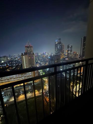 Comfy 1BR At Central ( City View )