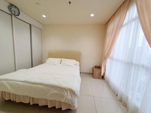 Central Park Residence Podomoro Condo for Four