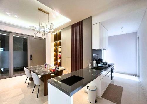 NEW Charming 2BR Apartment in Central Jakarta - Tap to explore photos
