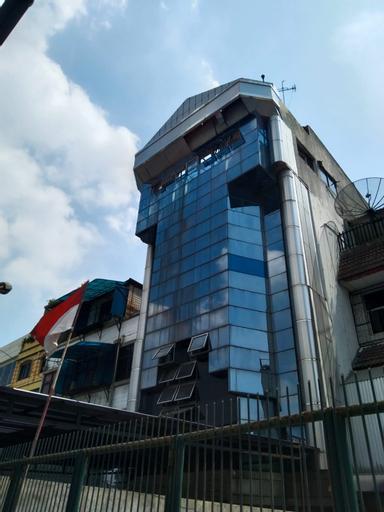 Ketapang Residence Hotel - Tap to explore photos