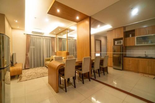 Luxury 2BR Near Mall Thamrin, SCBD Netflix - Tap to explore photos