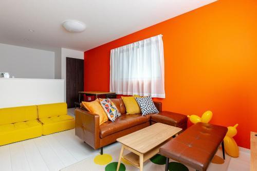 Good access 3LDK 15 people! Spacious room - Tap to explore photos