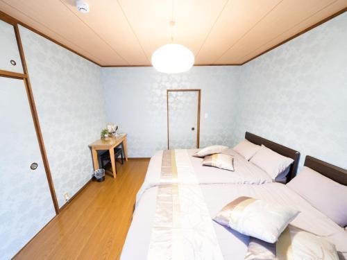 Shinjuku, 3min walk Okubo Sta, 5min walk Shin-Okubo Sta, Switch,Wi-Fi , PocketWiFi