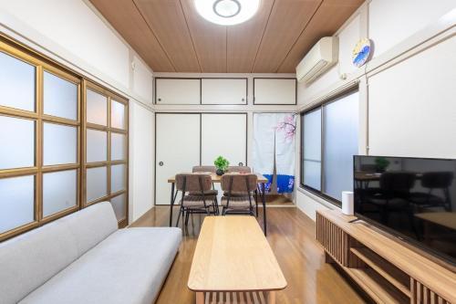 神谷戸建 - Tap to explore photos