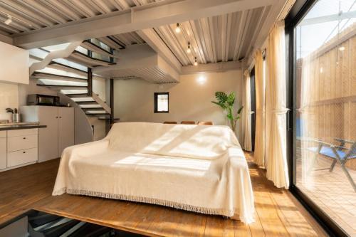 -船堀戸建- ディズニーランドへのアクセス良好! 船堀駅徒歩圏内 - Tap to explore photos