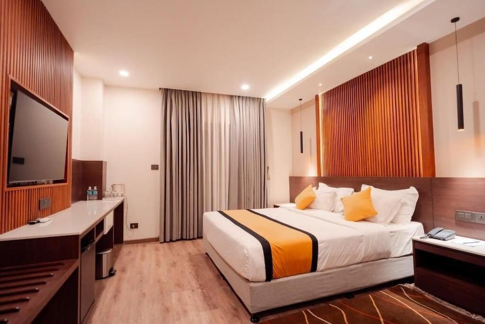PRUDENTIAL HOTEL NEPAL Room Type - Deluxe Studio Suite, Balcony, City View