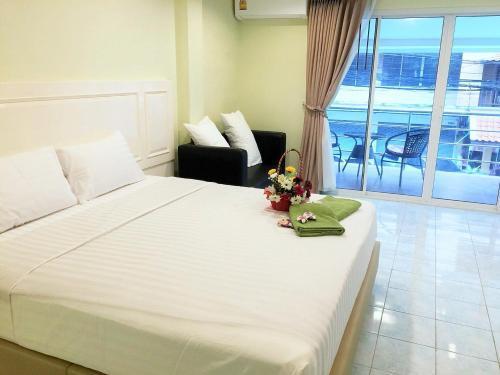 Thai Orchid Guest House - Tap to explore photos