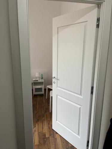 AFFITTACAMERE GUEST HOUSE GIL - Tap to explore photos