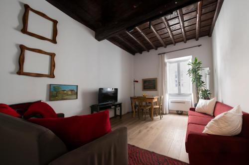 Al campanile Trastevere apartment - Tap to explore photos