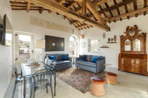 Casa Adriana, a Burghesius home - Tap to explore photos