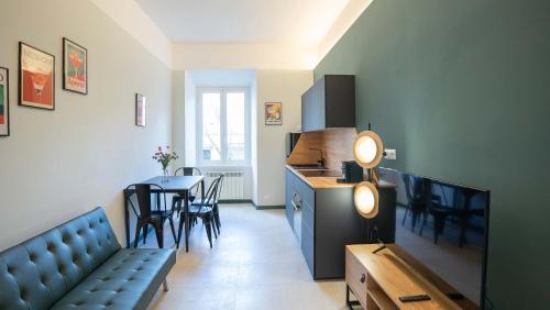 EasyTopStay - Crescenzio Stylish Apartment Room Type - Two-Bedroom Apartment