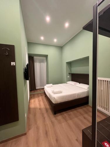 Colosseum Deluxe Room Type - Double Room