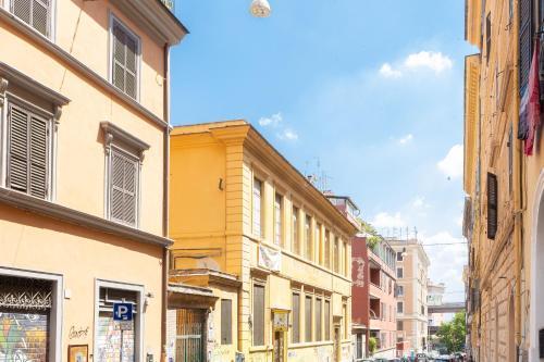 Campani by Rental in Rome