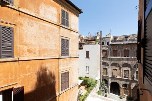 iFlat Campo de' Fiori Brand New & Bright apt - Tap to explore photos