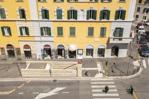 Casa Lodi Roma by Hili - Tap to explore photos