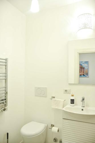 Giulia Mesa Suites Room Type - Luxury Triple Room