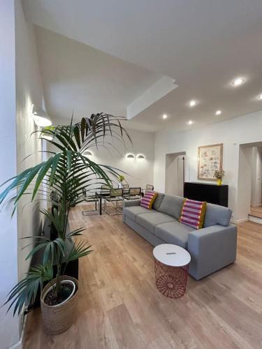 Cozy apartment- 100 meters from Vatican - Tap to explore photos