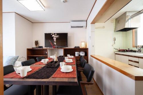 Daini Kuwamura Building 4th Room Type - Three-Bedroom Apartment Daini Kuwamura Building 4th Room Type - Three-Bedroom Apartment