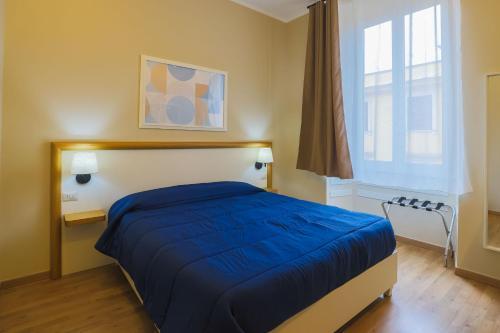 Binario Zero - Tap to explore photos