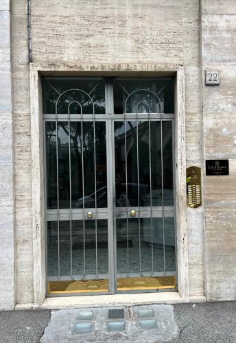 Ele rooms San Pietro - Tap to explore photos