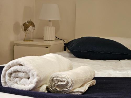 MDS Ottaviano Apart 2 Bedrooms Walk to St Peter - Tap to explore photos