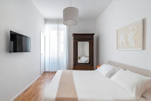 GIULIANA Boutique Apartment - Tap to explore photos