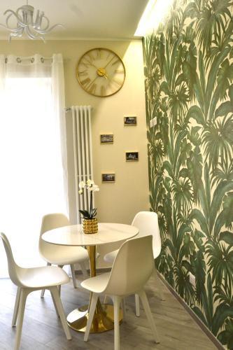 Green and Blue Apartment - Metro C Room Type - Two-Bedroom Apartment