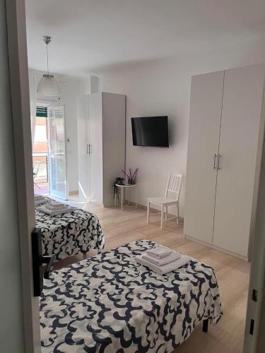 Monteverde Trastevere Dolce Vita Rooms - Tap to explore photos