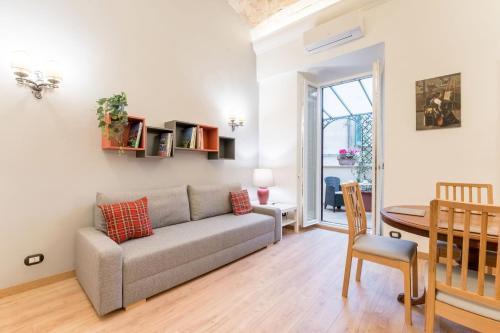 Atelier dello Statuto, a few steps from Colosseo - Tap to explore photos