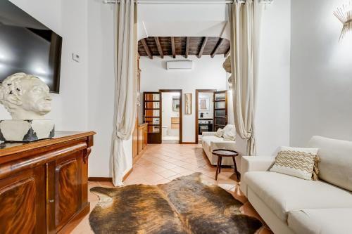 GIULIO CESARE DELUXE - Spanish Step RomeDreamHome - Tap to explore photos