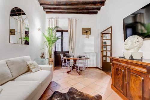 GIULIO CESARE DELUXE - Spanish Step RomeDreamHome - Tap to explore photos