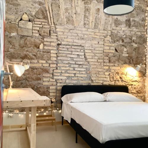 Art House Center Rome Room Type - Large Double Room
