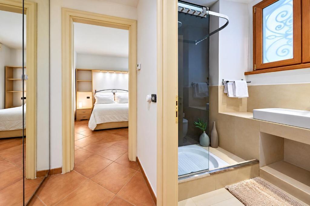 Piazza Navona At Your Door IREX Apartment - Tap to explore photos