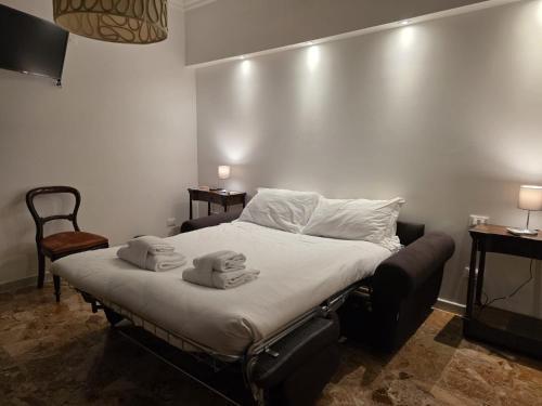 Stendardi's House - by Be Your Home