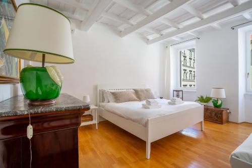 iFlat Spanish Steps Peaceful Apartment Room Type - One-Bedroom Apartment iFlat Spanish Steps Peaceful Apartment Room Type - One-Bedroom Apartment