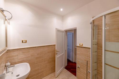 City Center Apartment - Pantheon Room Type - Two-Bedroom Apartment with City View