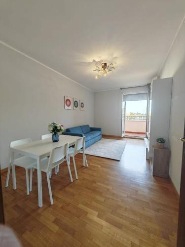 Armonia Roma Luxury Apartment - Tap to explore photos
