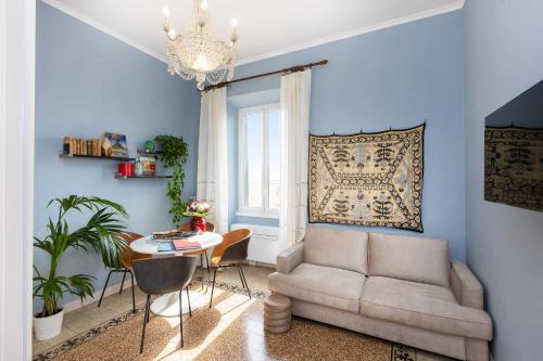Cherry Suites- Timeless Roman Residence & Terrace - Tap to explore photos