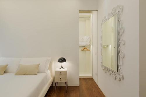 Roma Elite Residence - Tap to explore photos