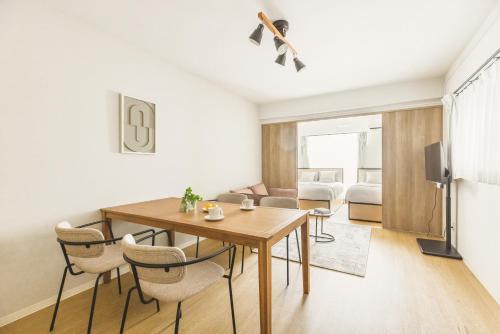 Iris Oshiage Room Type - 1 Bedroom (Warm Neutral) - Refurbished Aug 2026 with Premium Furnishings