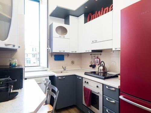 Home Holiday Rome - Basilica San Pietro - Tap to explore photos