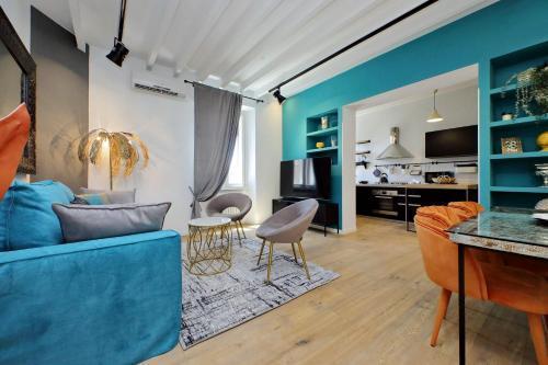 Amazing penthouse in the heart of Rome - Tap to explore photos