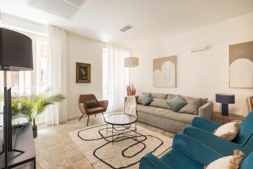 Boutique Apartment Near Piazza di Spagna - Tap to explore photos