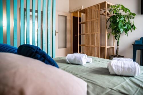 CozySuites-VaticanCity - Tap to explore photos