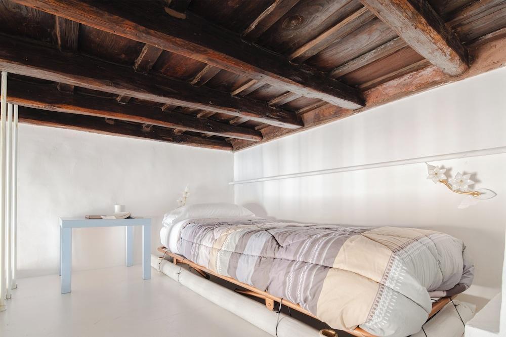DADI INN MONTI Room Type - Suite, Non Smoking