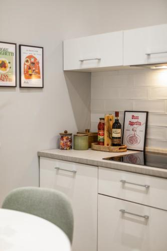 Homs Boutique Apartment - Tap to explore photos