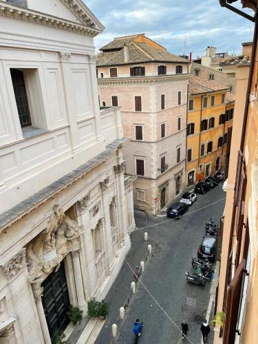 Historical Central Rome Flat