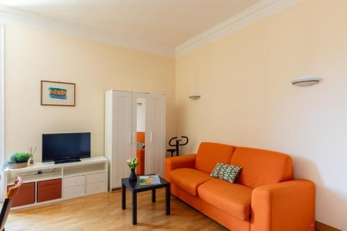 iFlat Bright & Comfy 2-Bedroom Apt near Vatican - Tap to explore photos